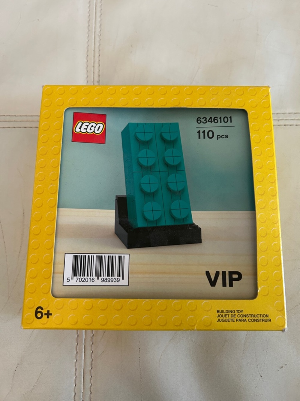 Lego 6346101 Teal Brick Display with Yellow Frame